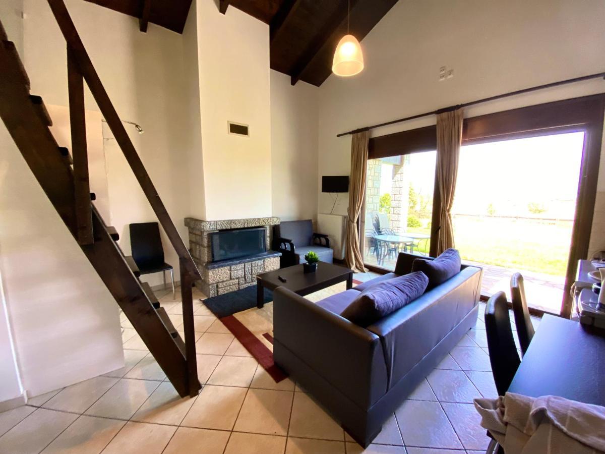 Lithos Villas Амфіклія Екстер'єр фото